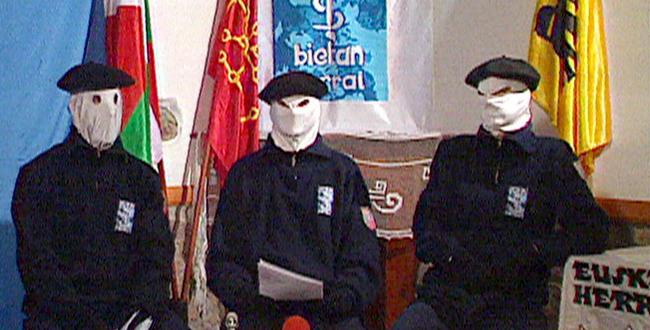 Η βασκική οργάνωση ETA “διαλύεται”