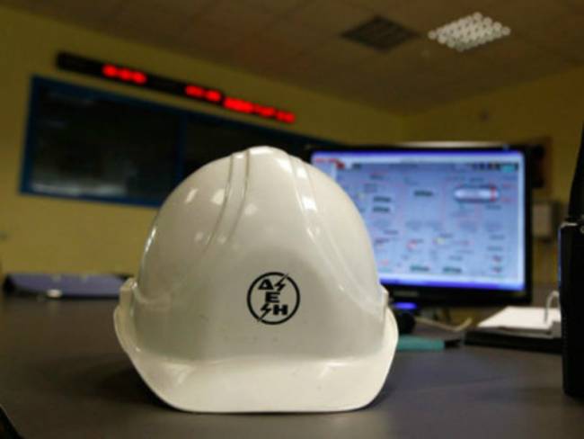 Απειλούν με «μπλακ άουτ» οι εργαζόμενοι της ΔΕΗ
