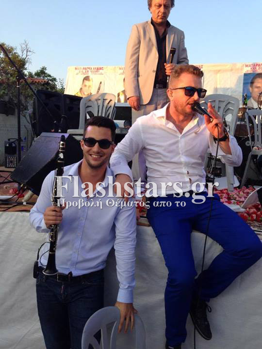 ΦΩΤΟ-Το πανηγύρι δεν τελείωνε και η ορχήστρα φόρεσε γυαλιά ηλίου