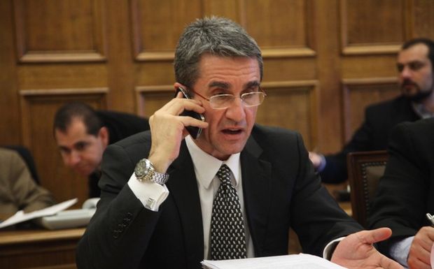 Βουλευτές της ΝΔ ζητούν αναδρομική ισχύ στις μετεγγραφές φοιτητών