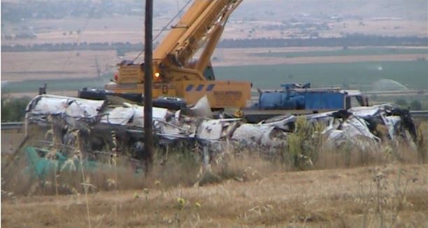 ΒΙΝΤΕΟ-Σοβαρό τροχαίο- Νταλίκα έπεσε πάνω σε φορτηγό