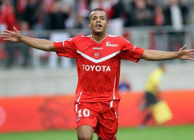 Ήρθε και υπογράφει ο Ντοσεβί στον Ολυμπιακό