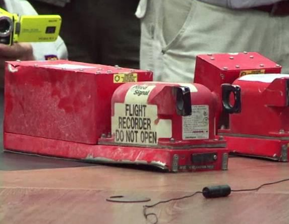 Σε Ολλανδούς ερευνητές τα μαύρα κουτιά της μοιραίας πτήσης