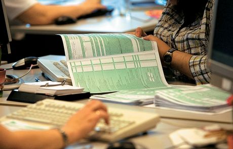 Η φοροδιαφυγή θα τιμωρείται και με αναστολή του ΑΦΜ