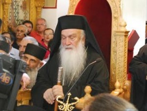 Σε κλίμα συγκίνησης η εξόδιος ακολουθία του Μητροπολίτη Γρεβενών