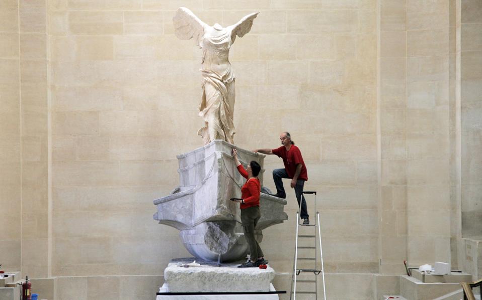 Χαμός στο facebook από τους Έλληνες για τη Νίκη της Σαμοθράκης