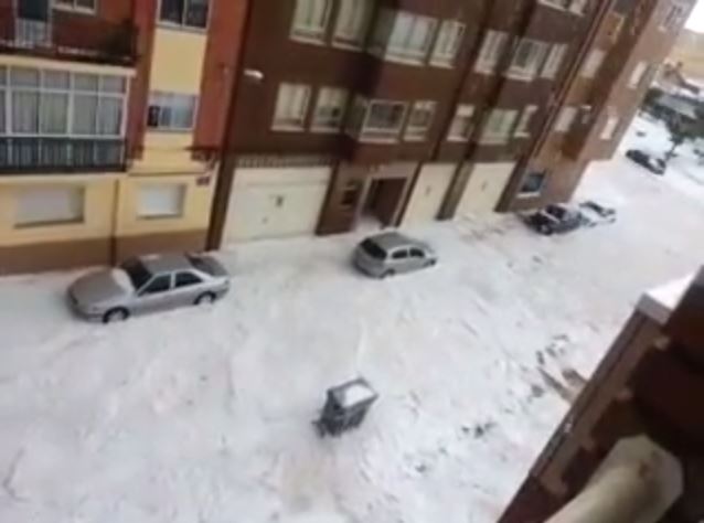 ΒΙΝΤΕΟ-Σφοδρή χαλαζοθύελλα στην Ισπανία
