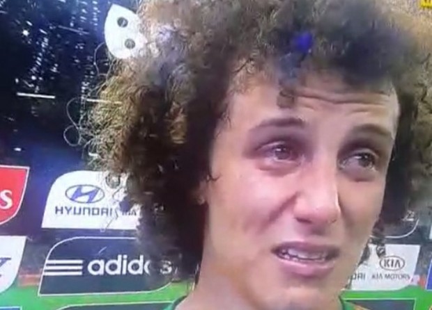 ΒΙΝΤΕΟ-Συγγνώμη με δάκρυα από Λουίζ