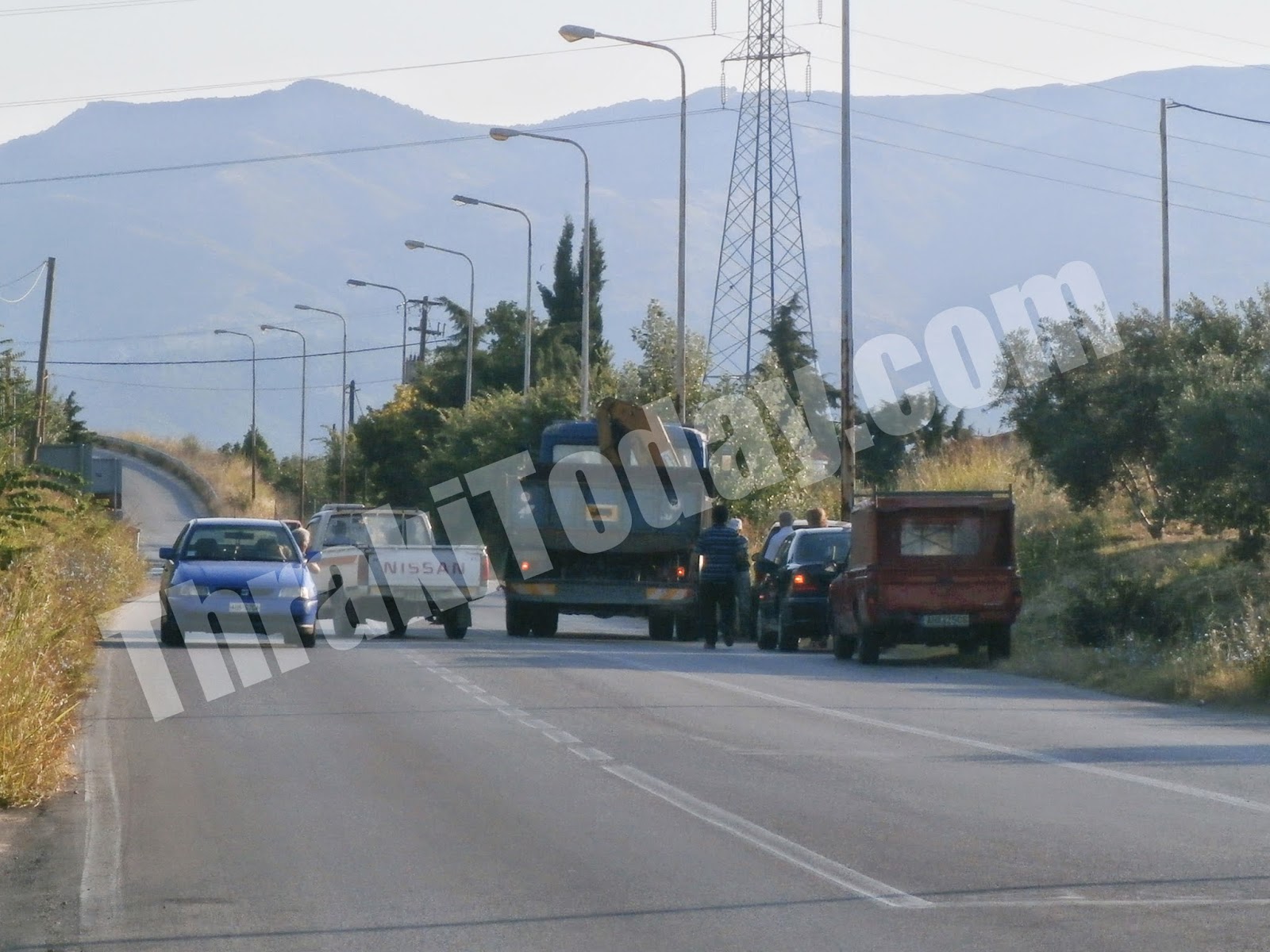 ΙΧ έπεσε σε κολώνα