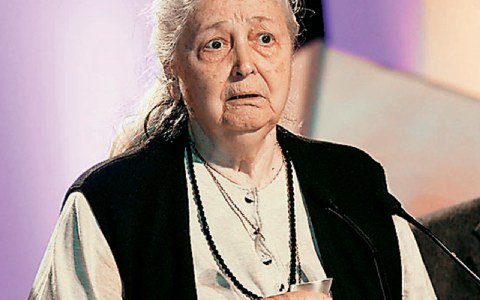 Δύσκολες ώρες για την Άννα Συνοδινού