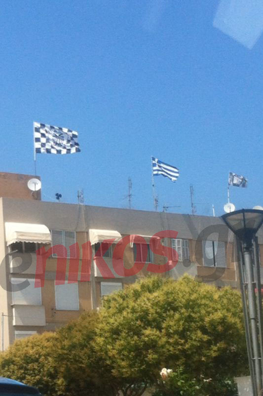 ΦΩΤΟ-Η πολυκατοικία των… Παοκτζήδων