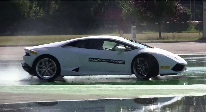 ΒΙΝΤΕΟ-Ντριφτάρει εύκολα η Huracan;