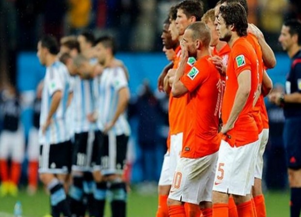 Φαν Xάαλ: Δύο παίκτες αρνήθηκαν να εκτελέσουν το πρώτο πέναλτι