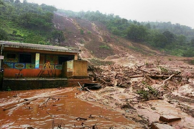 Ινδία-150 νεκροί από κατολίσθηση