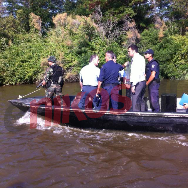 ΦΩΤΟ-Περιπολία στον ποταμό Έβρο κάνει ο Βασίλης Κικίλιας