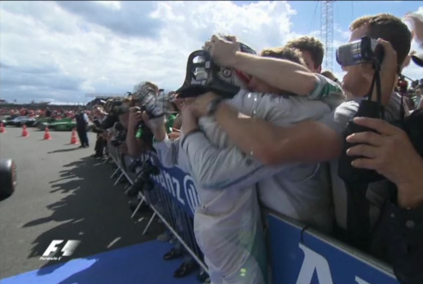 Ο Χάμιλτον νικητής στο Silverstone