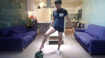 ΒΙΝΤΕΟ-Δείτε πως να βάλετε το παντελόνι δίχως χέρια