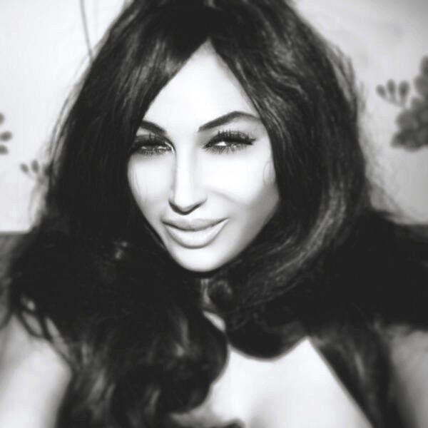 Ξόδεψε 30.000 δολάρια για να γίνει ίδια η Κιμ Καρντάσιαν