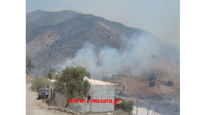 Εκκενώθηκαν οικισμοί στη Μεσσαρά