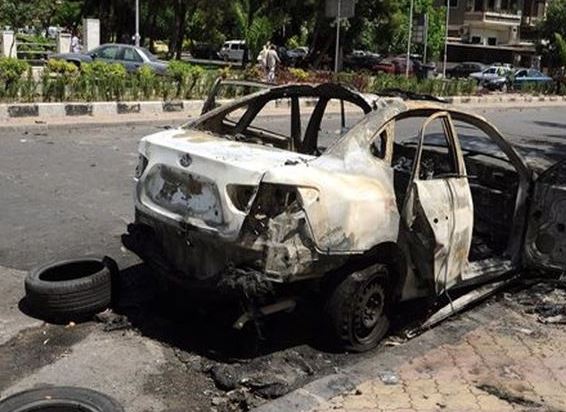 Εκρηκτικοί μηχανισμοί σε δύο αυτοκίνητα στη Καλαμαριά