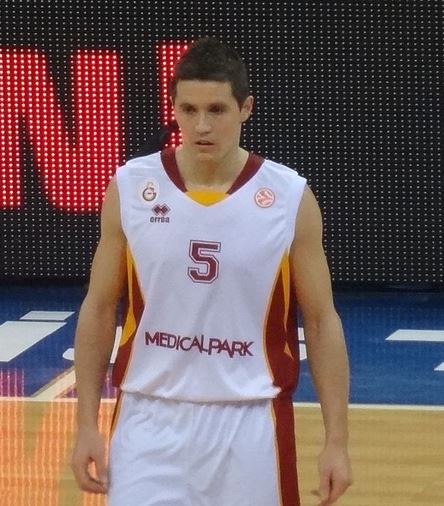 ΦΩΤΟ-Ο Λάκοβιτς συνεχίζει τις διακοπές στη Μύκονο