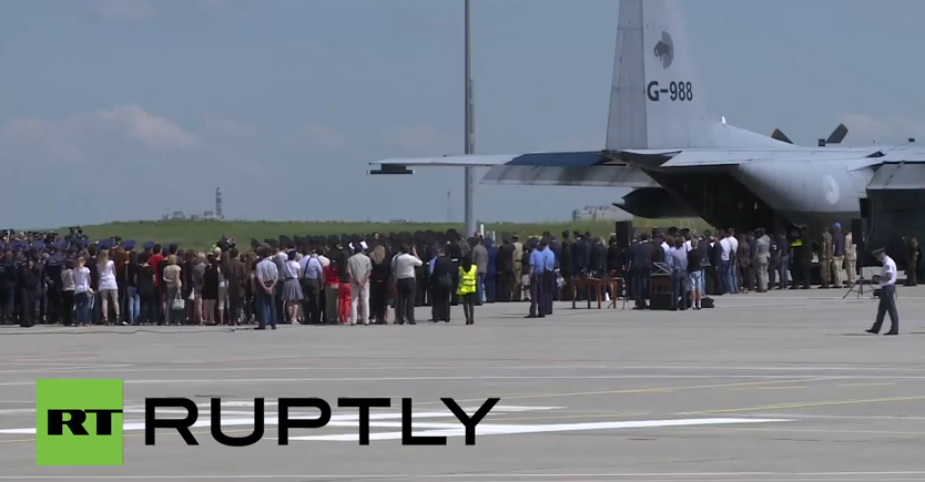 ΒΙΝΤΕΟ-Βυθισμένη στο πένθος η Ολλανδία