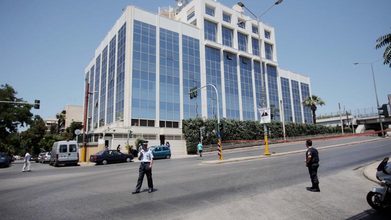 Χειροβομβίδα έξω από το κτίριο του ΣΚΑΪ