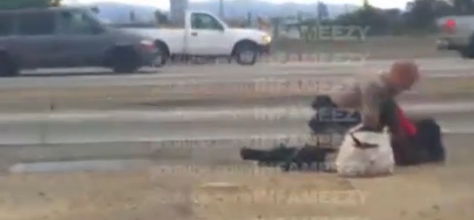 ΒΙΝΤΕΟ-Αστυνομικός γρονθοκοπεί γυναίκα