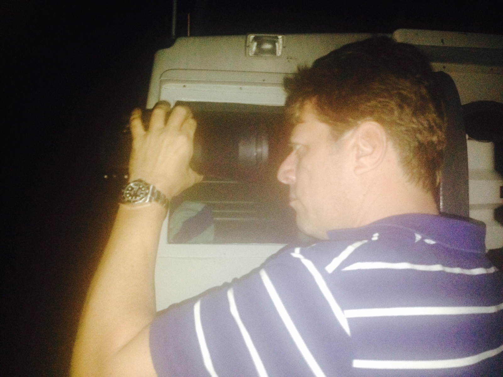 ΦΩΤΟ-Επιχείρηση διάσωσης μεταναστών παρουσία Βαρβιτσιώτη