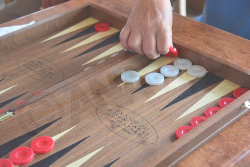 ΦΩΤΟ-Πρωτάθλημα τάβλι για καλό σκοπό