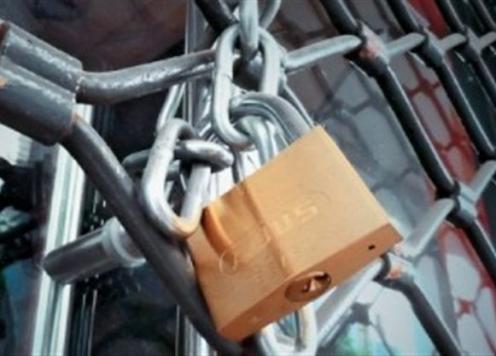 Συνεχίζονται τα λουκέτα στη Θεσσαλονίκη