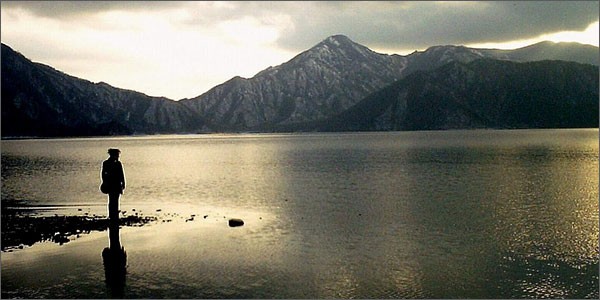 Τo καλοκαίρι των μοναχικών ανθρώπων-Οδηγός επιβίωσης