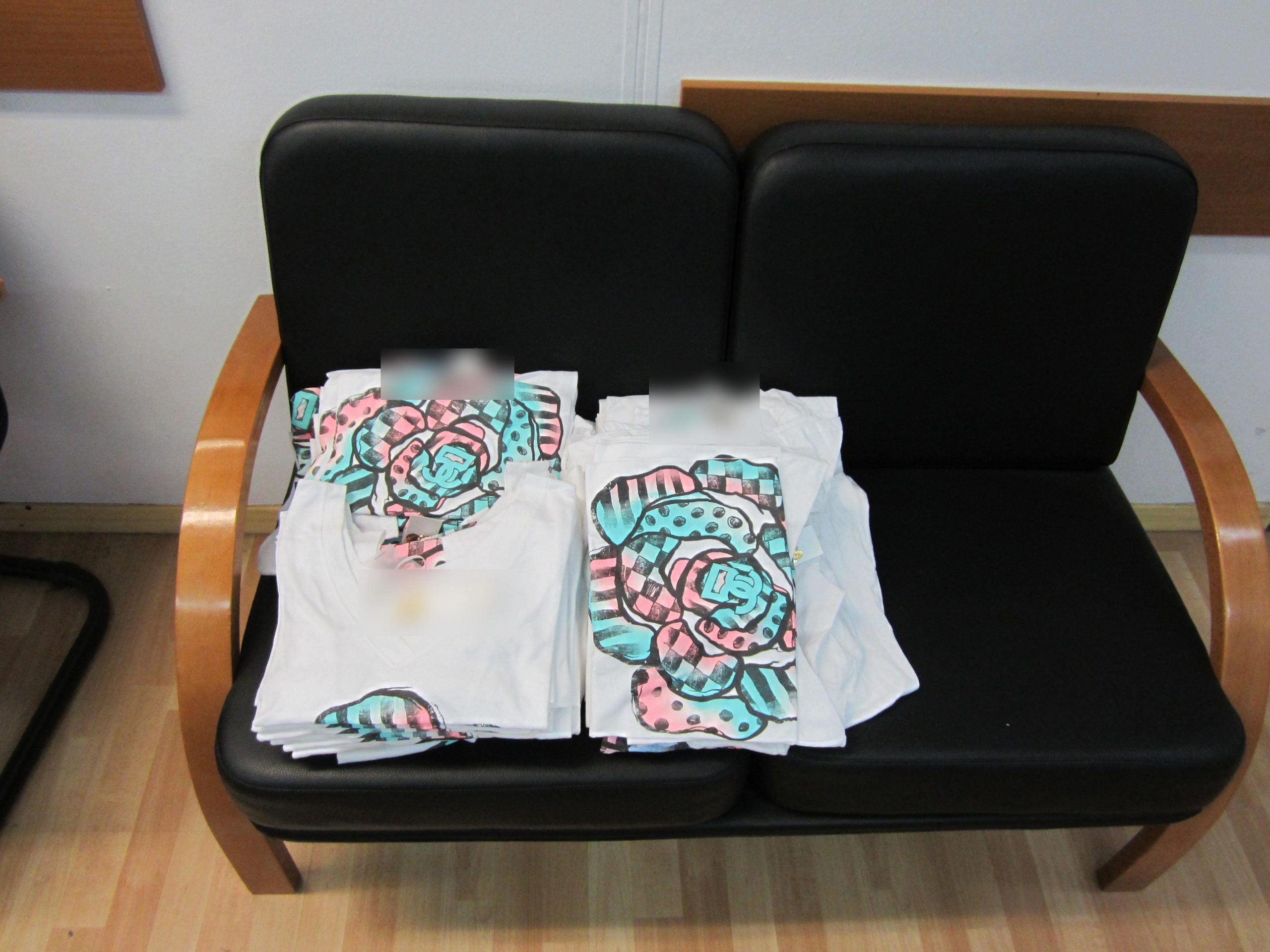 Κατασχέθηκαν παπούτσια “μαϊμού” αξίας 75.000 ευρώ