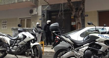 Έρευνα σε διαμέρισμα στα Εξάρχεια για την υπόθεση Μαζιώτη