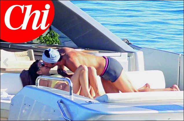 ΦΩΤΟ-Ο Μπουφόν με το νέο του αμόρε στις Σποράδες