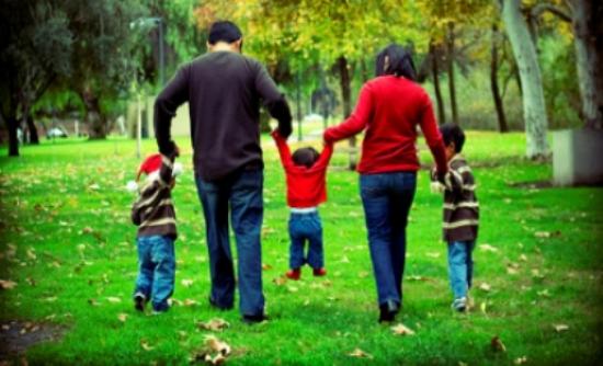 Πότε ξεκινούν οι αιτήσεις για τη χορήγηση του οικογενειακού επιδόματος