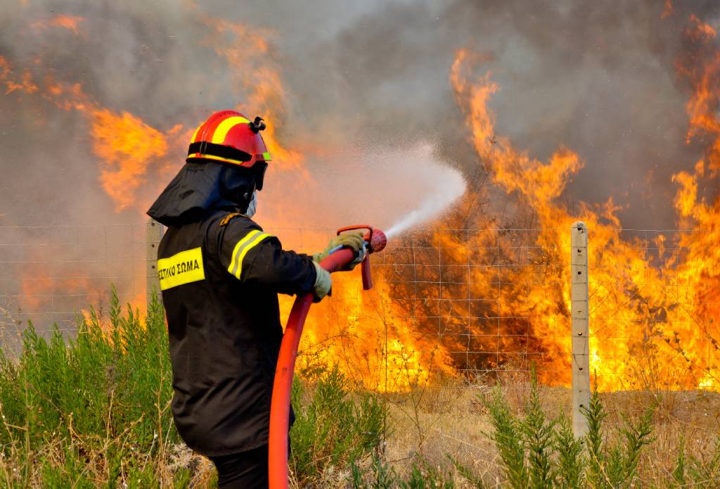Υψηλός κίνδυνος πυρκαγιάς – Δείτε σε ποιες περιοχές