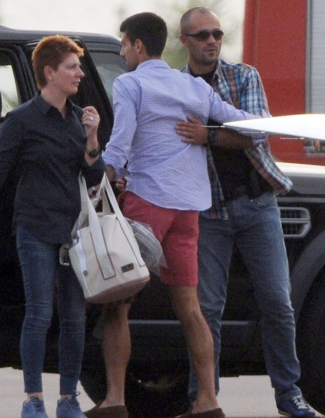 ΦΩΤΟ-Ο Τζόκοβιτς ντύνεται γαμπρός