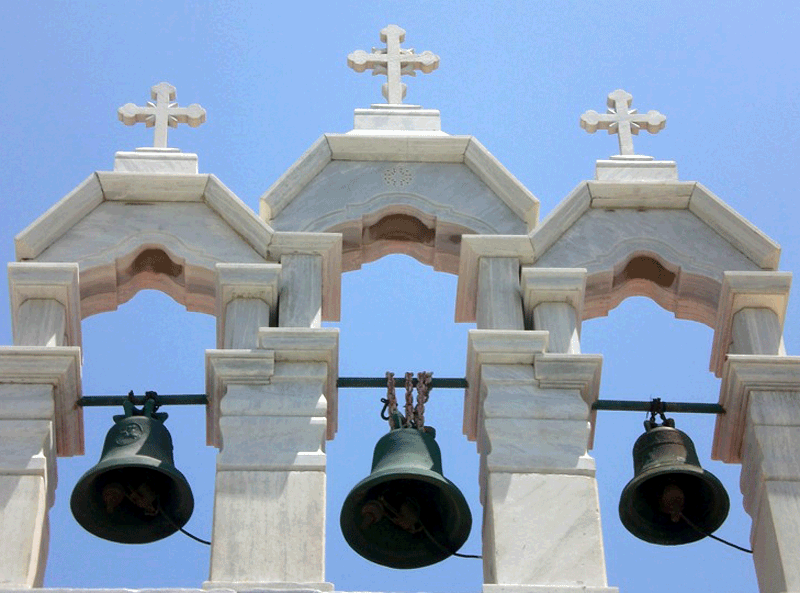 Πήγαν στα δικαστήρια για… τον ήχο της καμπάνας