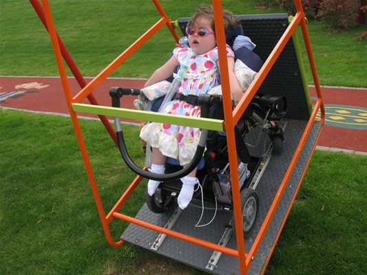 perierga.gr - Κούνιες για όλα τα παιδιά! perierga.gr - Κούνιες για όλα τα παιδιά!