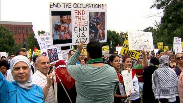 Διαδήλωση υπέρ των Παλαιστινίων έξω από τον Λευκό Οίκο