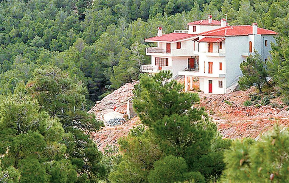 Πρόστιμα σε ιδιοκτήτες αυθαιρέτων για οφειλές