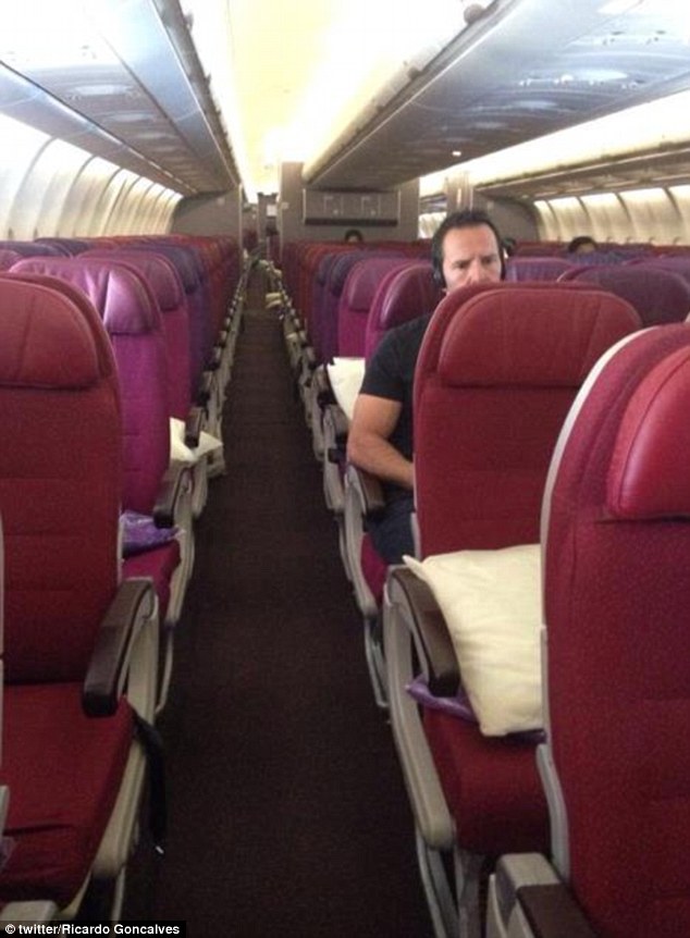 PHOTO-Άδεια τα αεροπλάνα της Malaysia Airlines