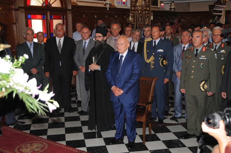 ΦΩΤΟ-Στην Παναγία των Ξένων Λευκάδας ο Παπούλιας