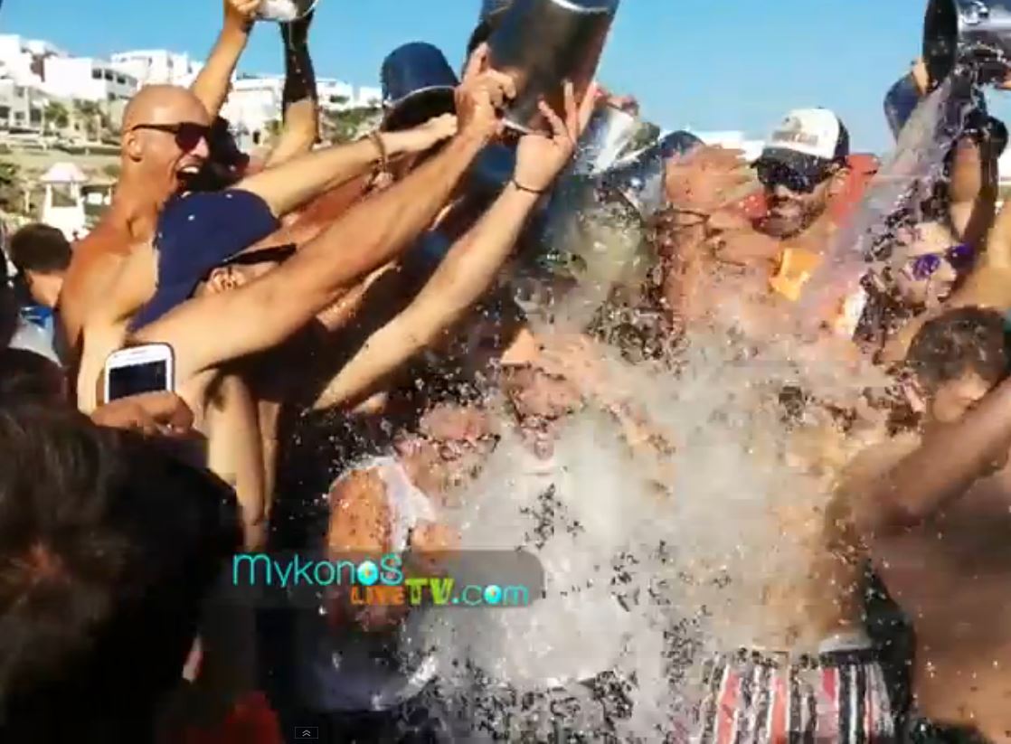 ΒΙΝΤΕΟ-Οι Ντιν και Νταν μπουγελώθηκαν στην Μύκονο