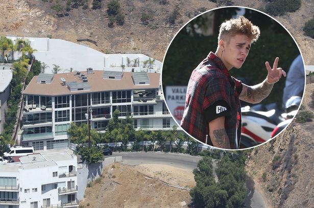 Νοίκιασε έπαυλη μόνο για να κάνει πάρτι