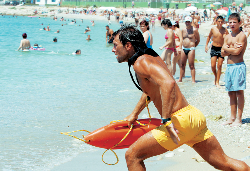 Χωρίς “σωσίβιο” πολλές παραλίες