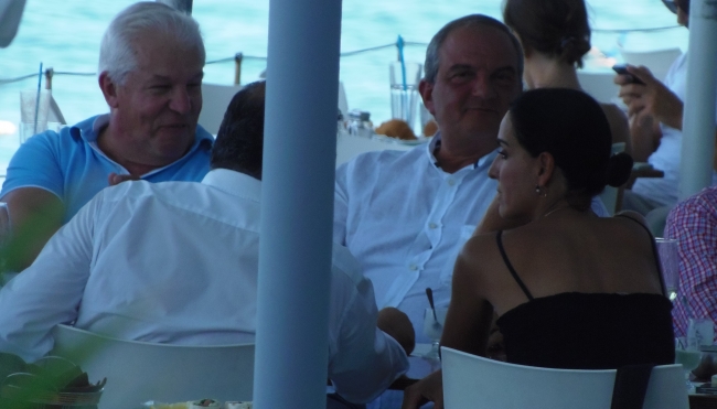 ΦΩΤΟ-Οι διακοπές του Καραμανλή στην Κω