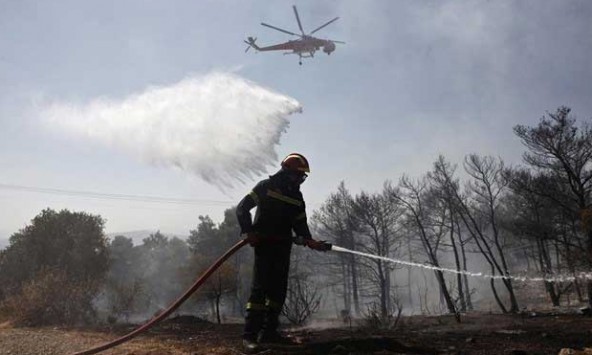 Εκτός κινδύνου οι πυροσβέστες από την πυρκαγιά στο Θέρμο