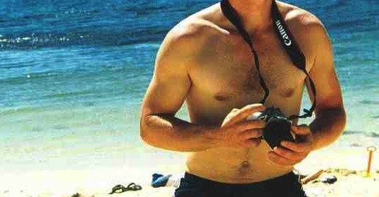 Κρήτη-Έκανε τον τουρίστα και φωτογράφιζε μικρά κορίτσια στις παραλίες